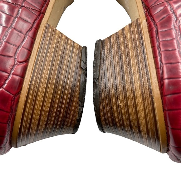 Vintage QualiCraft Casualets Red Crocodile Embossed Block Heels Pumps Size 9 - Picture 13 of 16